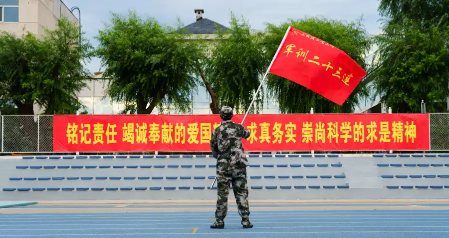 我与校园初次见面 梦逐青春启新篇