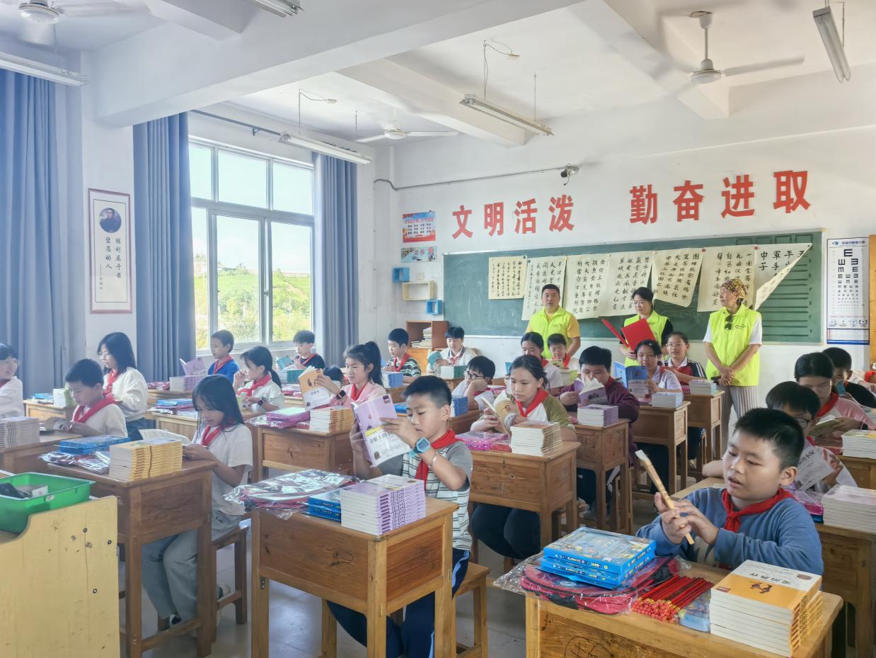 “你的世界，我不缺席”公益主题活动圆满结束